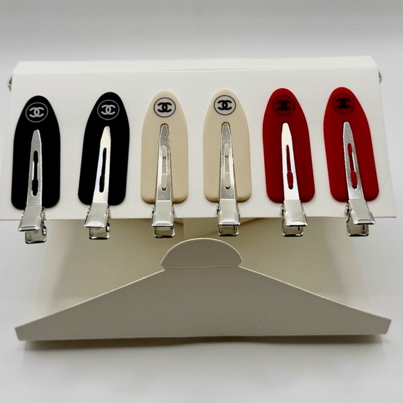 CHANEL Beaute’ Hair Clip Accessory Set (Red, Cream and Black) Set - Picture 2 of 10